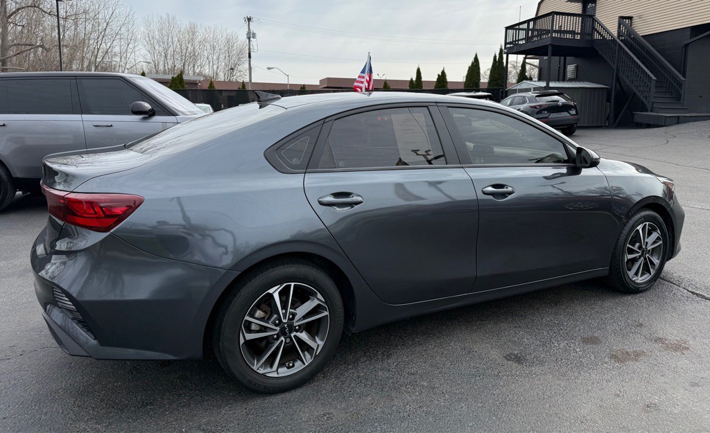 2024 Kia Forte Image 6