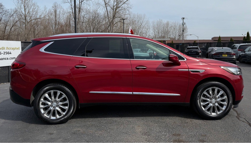 2021 Buick Enclave Image 7