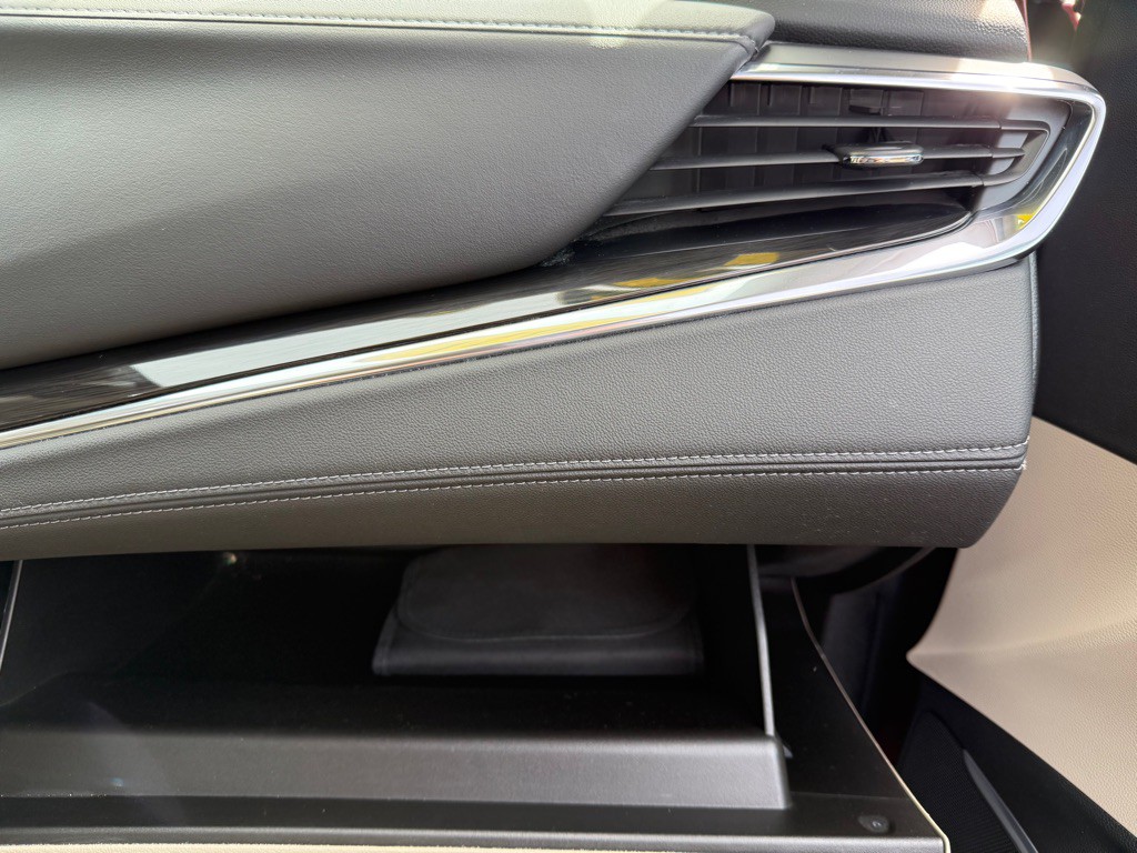 2021 Buick Enclave Image 9