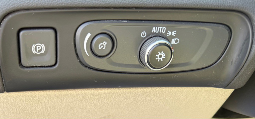 2021 Buick Enclave Image 34