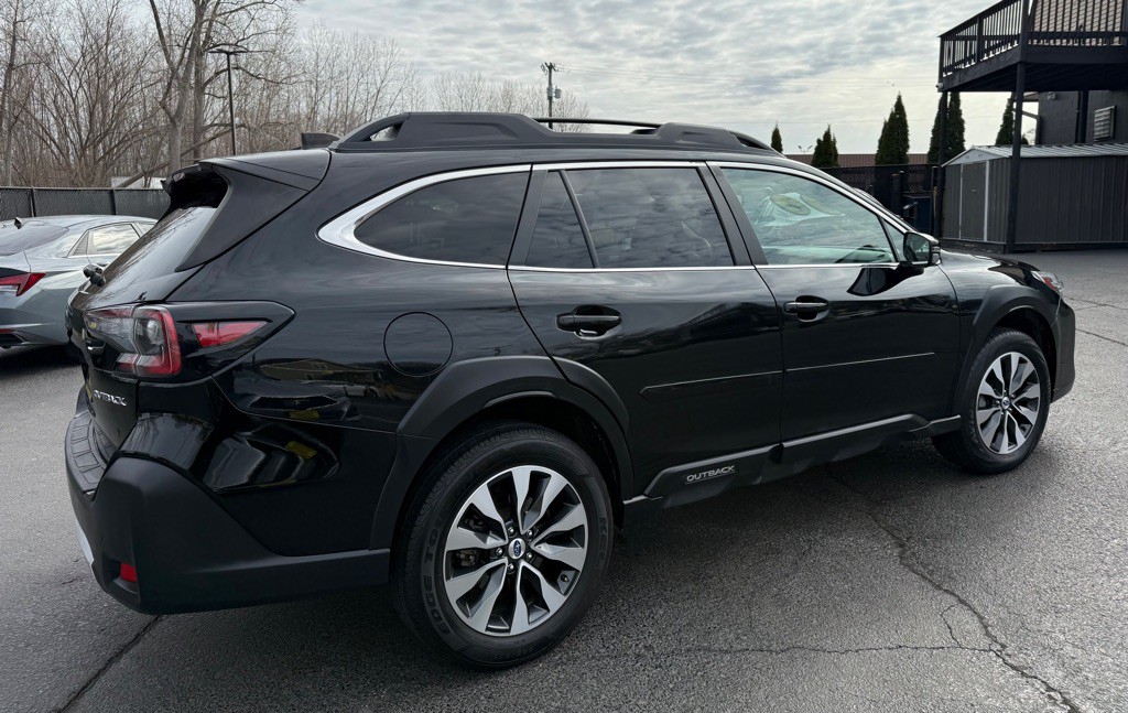 2023 Subaru Outback Image 6
