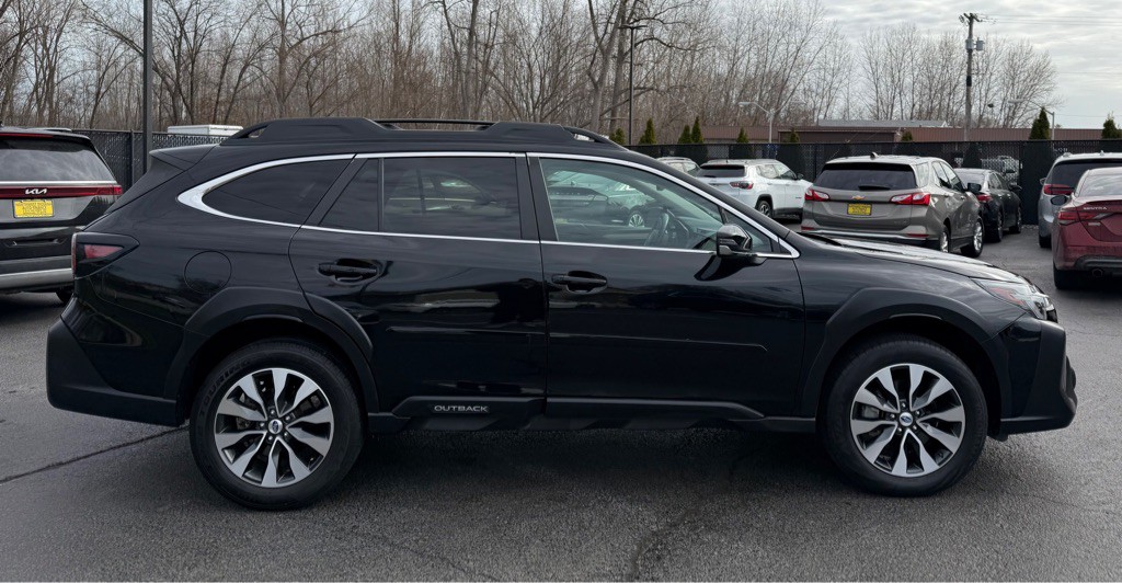 2023 Subaru Outback Image 7