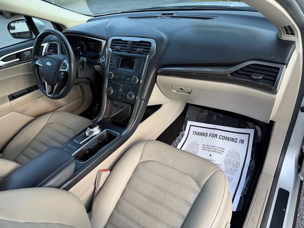 2017 Ford Fusion Image 8
