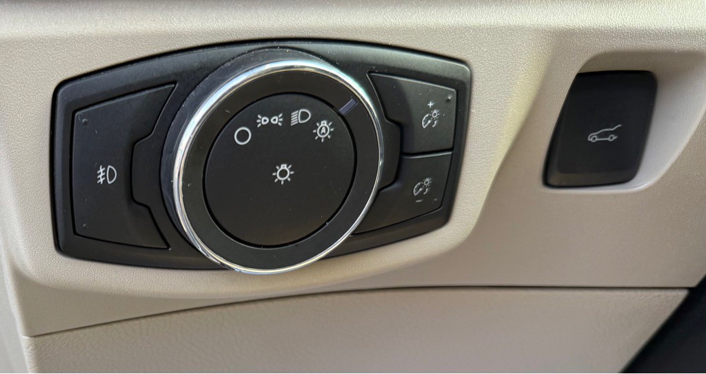 2017 Ford Fusion Image 27