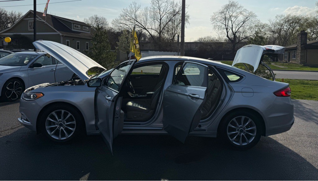 2017 Ford Fusion Image 34