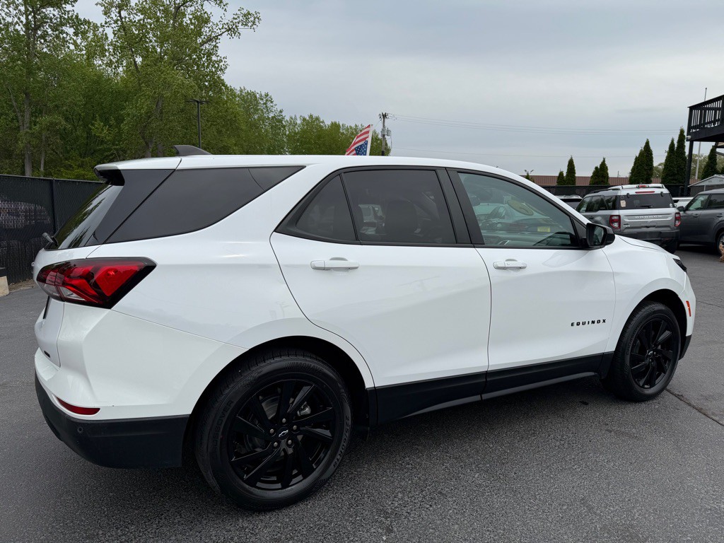 2023 Chevrolet Equinox Image 6