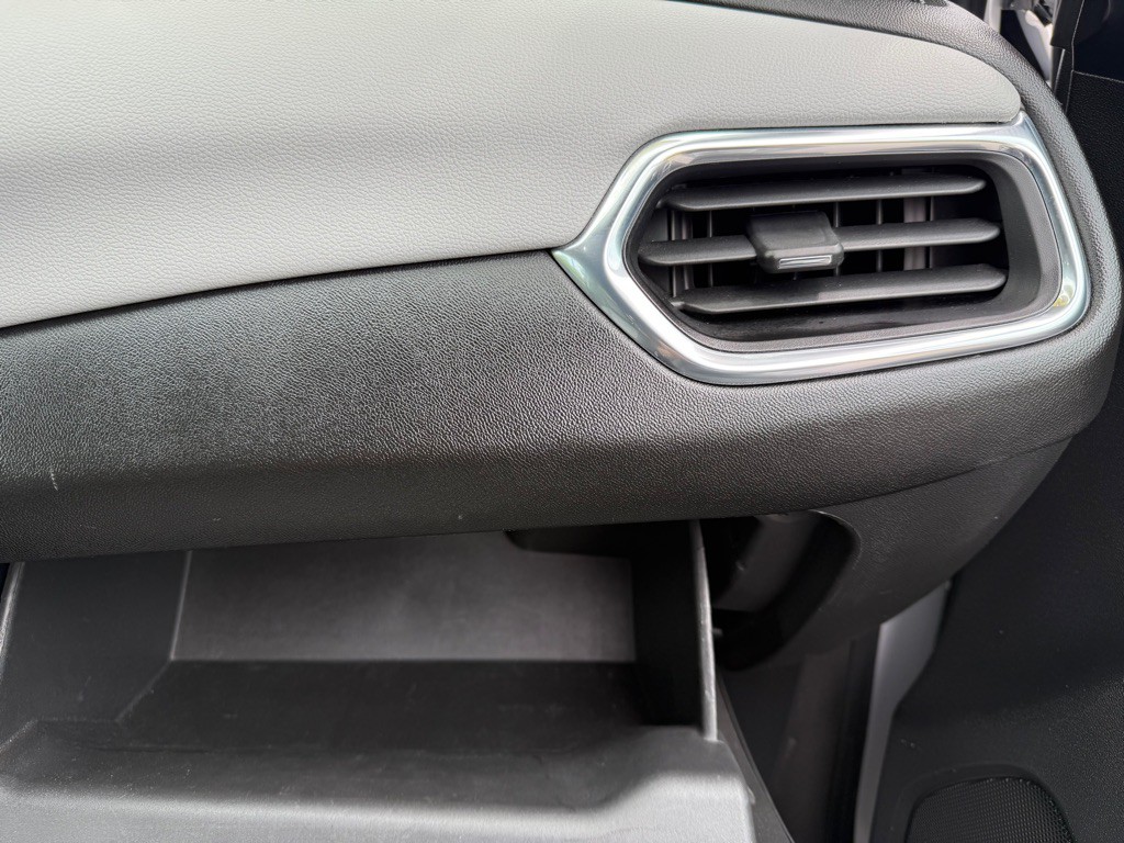 2023 Chevrolet Equinox Image 9