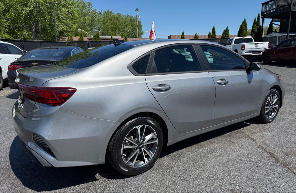 2023 Kia Forte Image 6