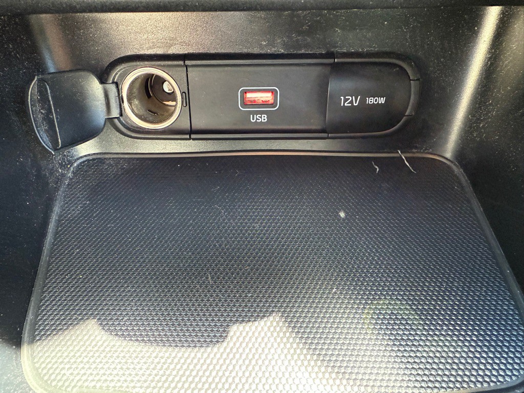 2023 Kia Forte Image 21