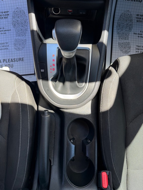 2023 Kia Forte Image 22