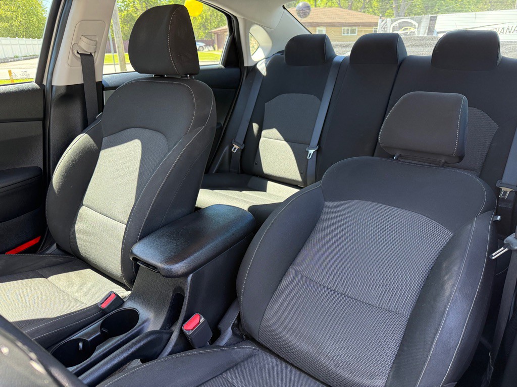 2023 Kia Forte Image 23