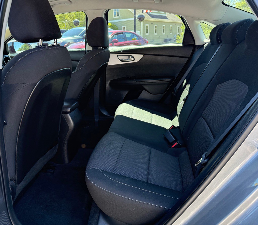 2023 Kia Forte Image 24
