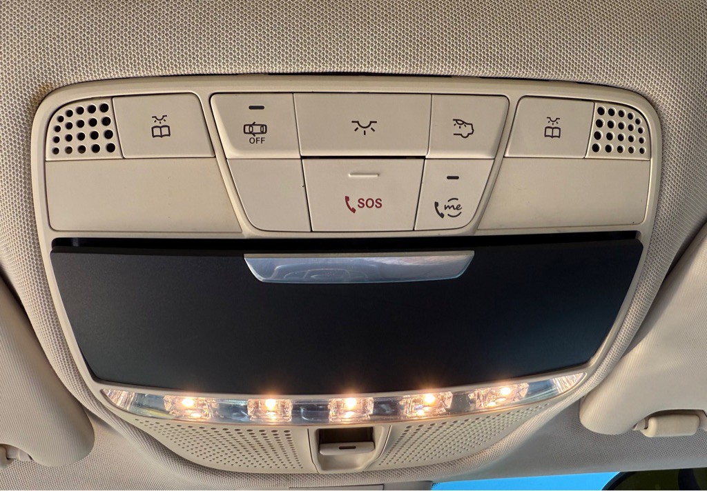 2019 Mercedes-Benz C-Class Image 26