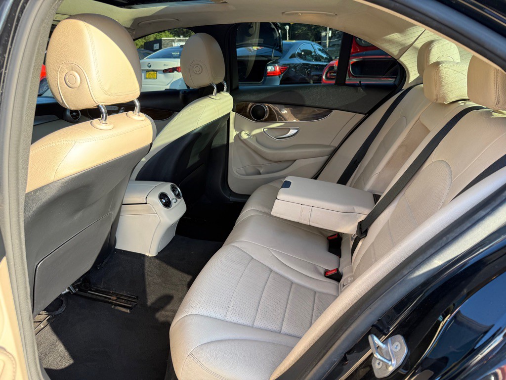 2019 Mercedes-Benz C-Class Image 33