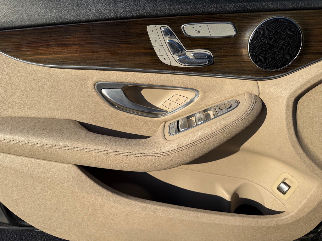 2019 Mercedes-Benz C-Class Image 37