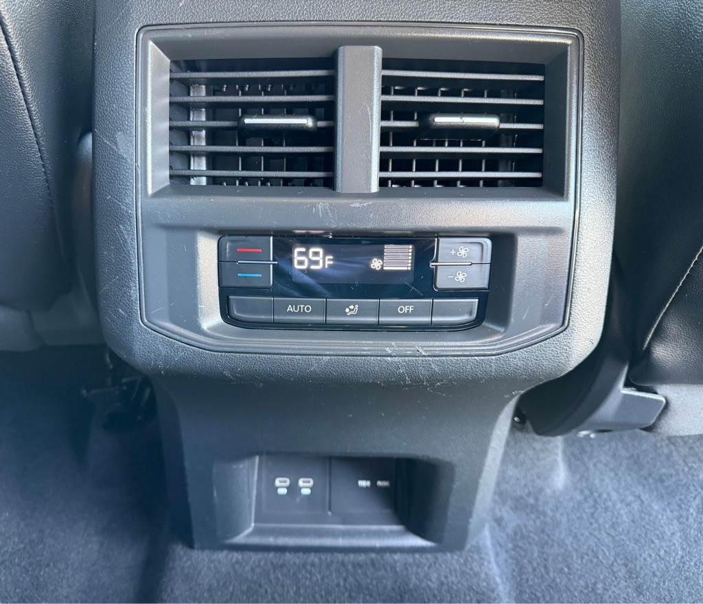 2021 Volkswagen Atlas Image 11