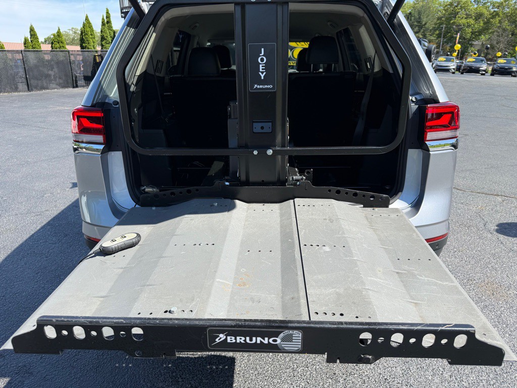 2021 Volkswagen Atlas Image 16