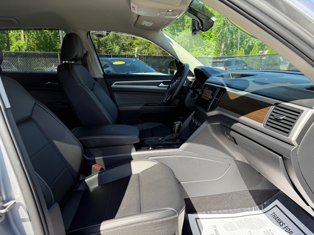 2021 Volkswagen Atlas Image 33