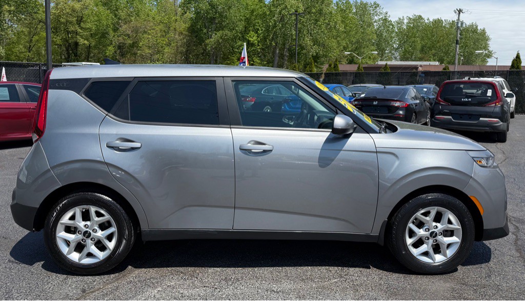 2022 Kia Soul Image 7