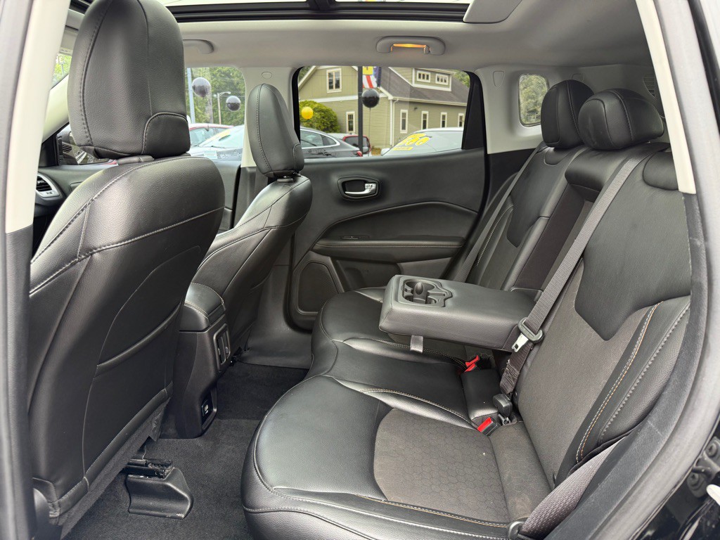2020 Jeep Compass Image 28