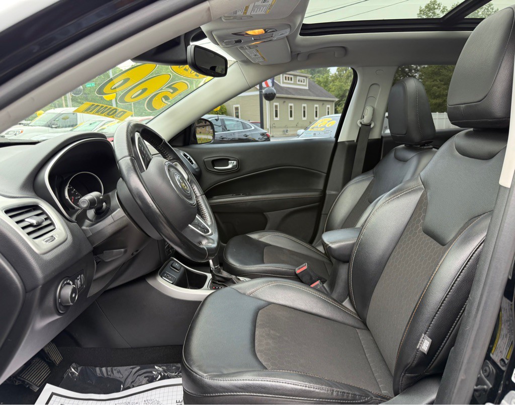 2020 Jeep Compass Image 29