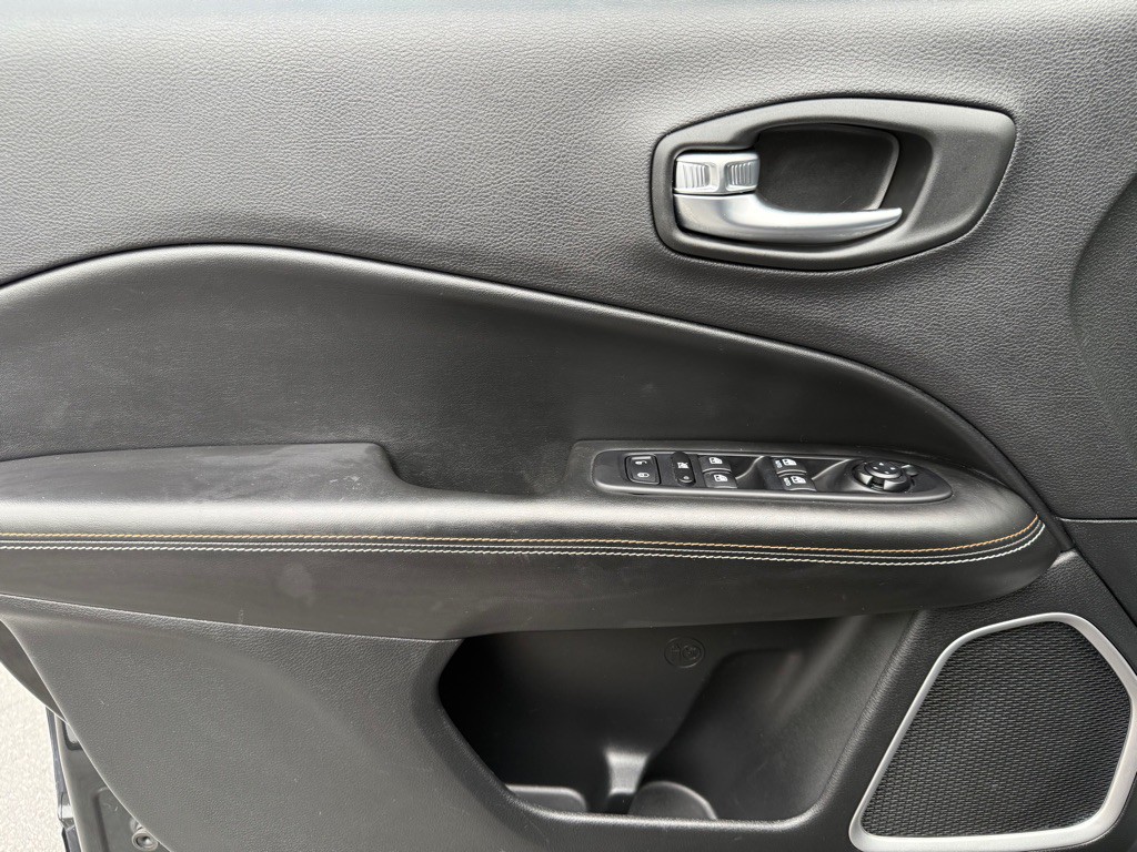 2020 Jeep Compass Image 31