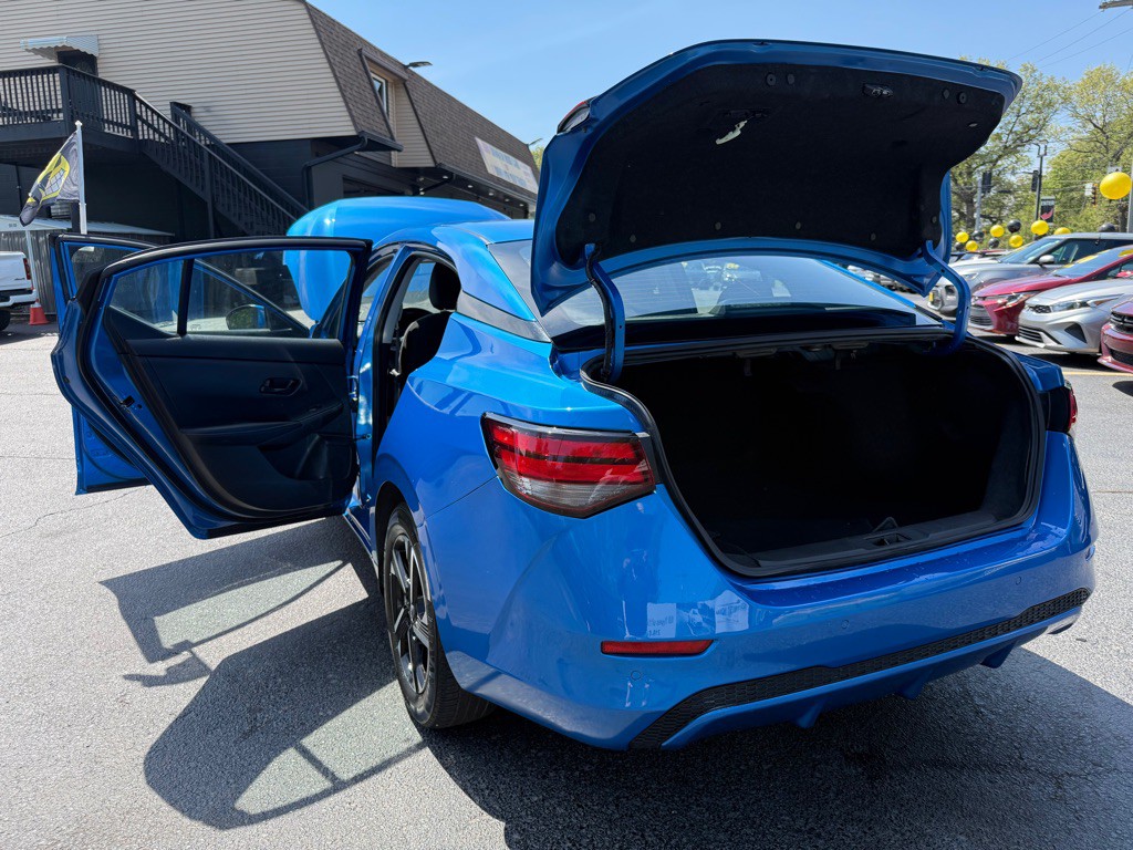 2025 Nissan Sentra Image 32
