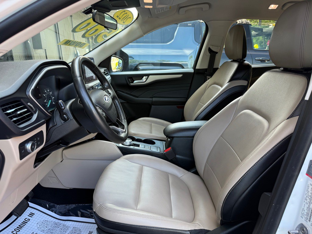 2022 Ford Escape Image 27