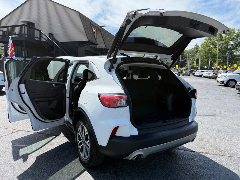 2022 Ford Escape Image 35