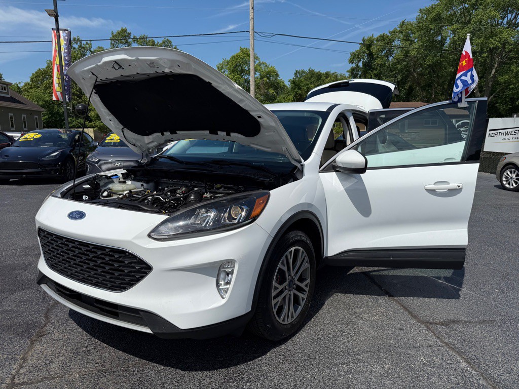 2022 Ford Escape Image 36