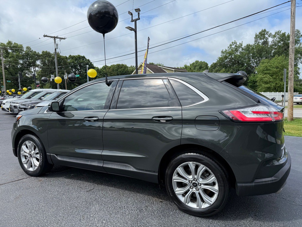 2024 Ford Edge Image 4