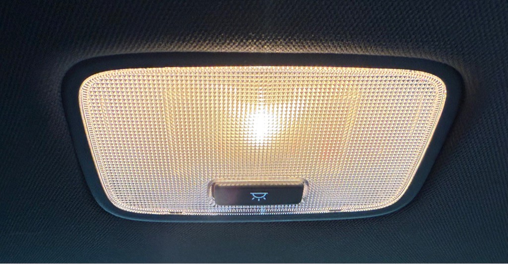 2025 Hyundai Elantra Image 12