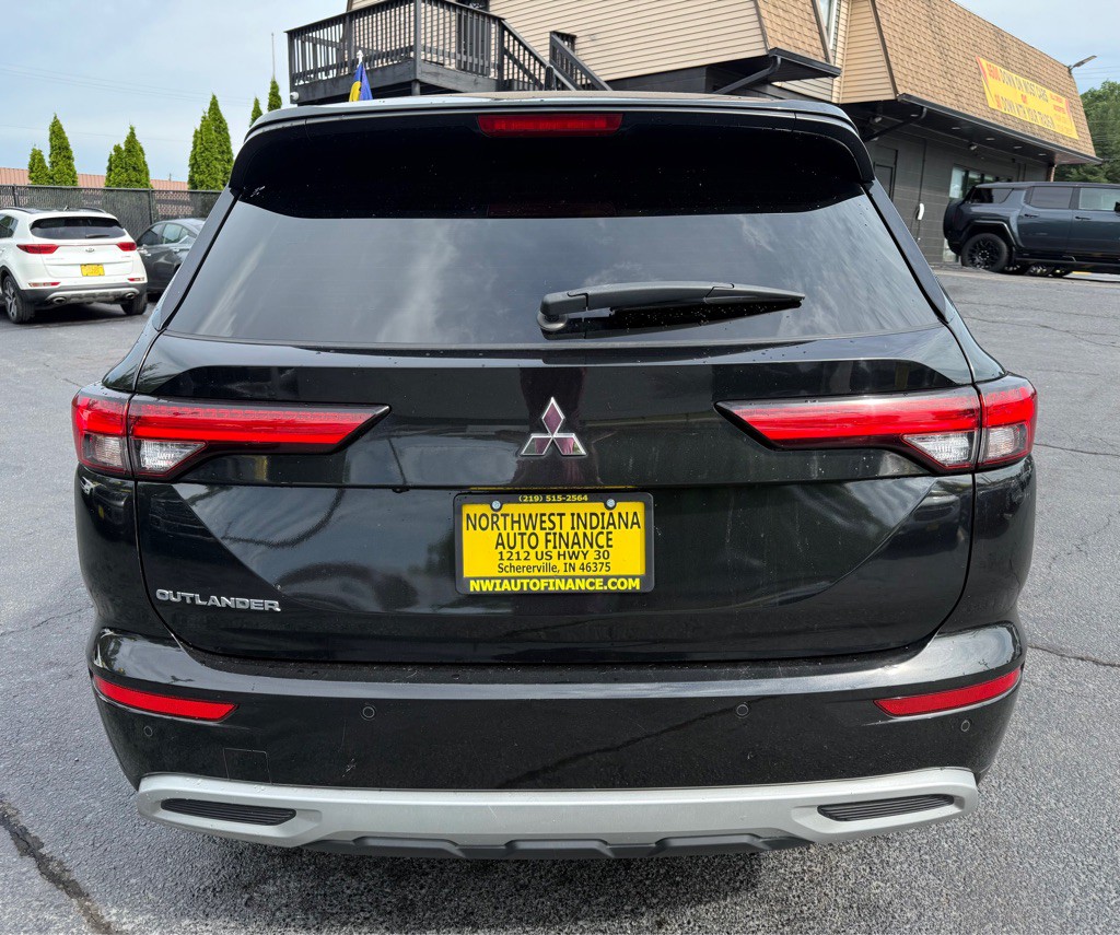 2024 Mitsubishi Outlander Image 5