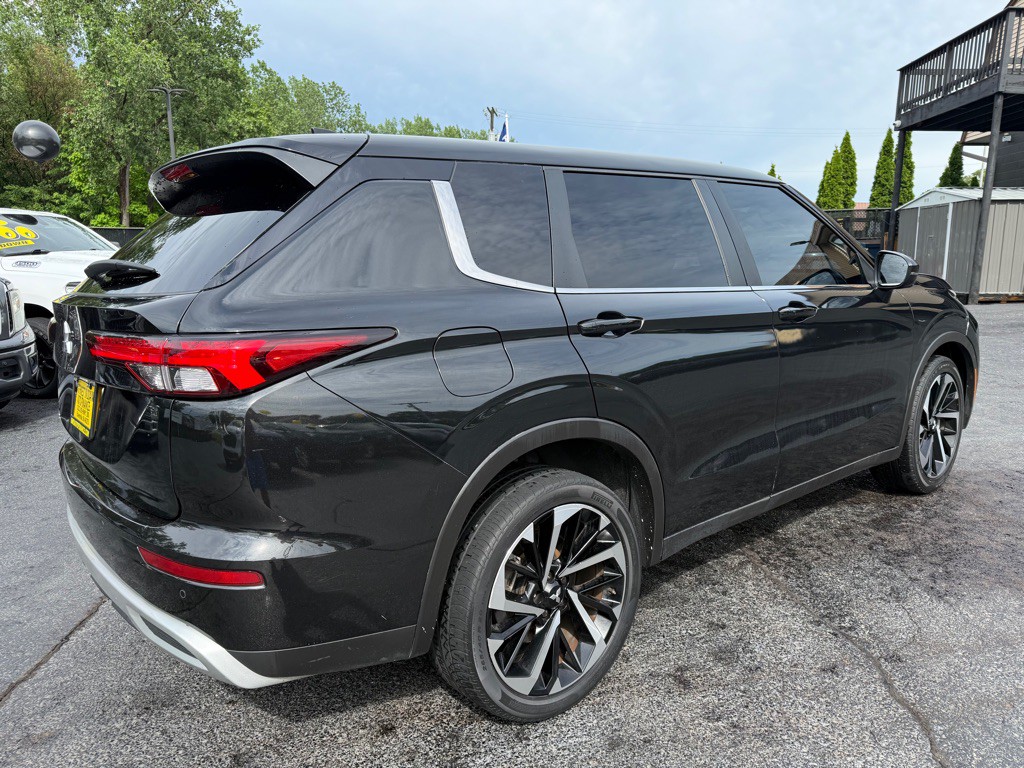 2024 Mitsubishi Outlander Image 6