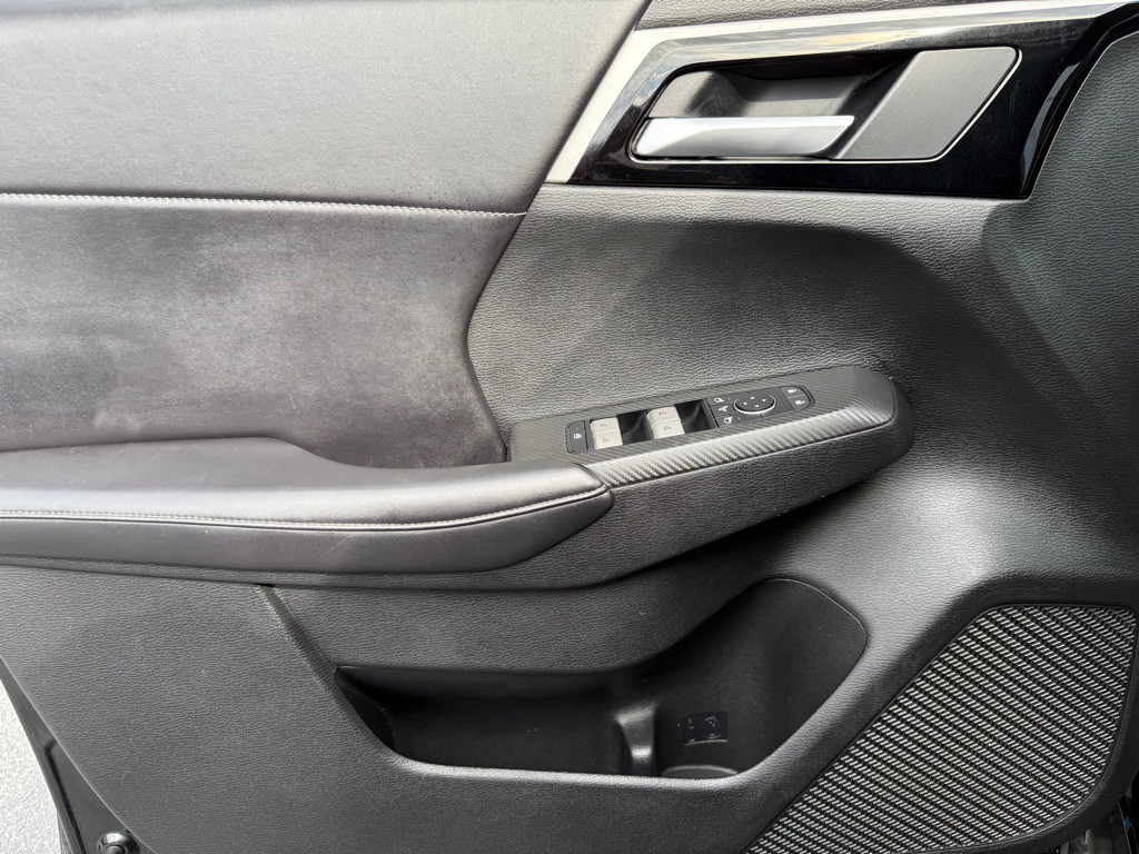 2024 Mitsubishi Outlander Image 28