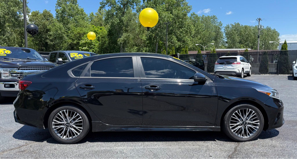2023 Kia Forte Image 7