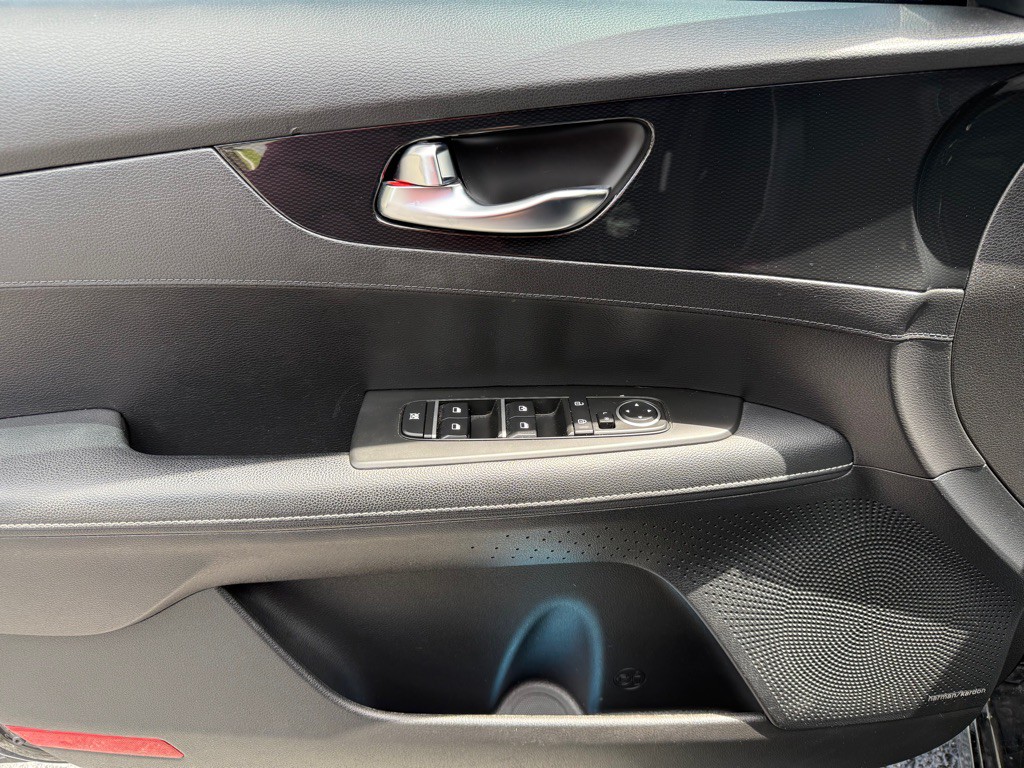 2023 Kia Forte Image 30