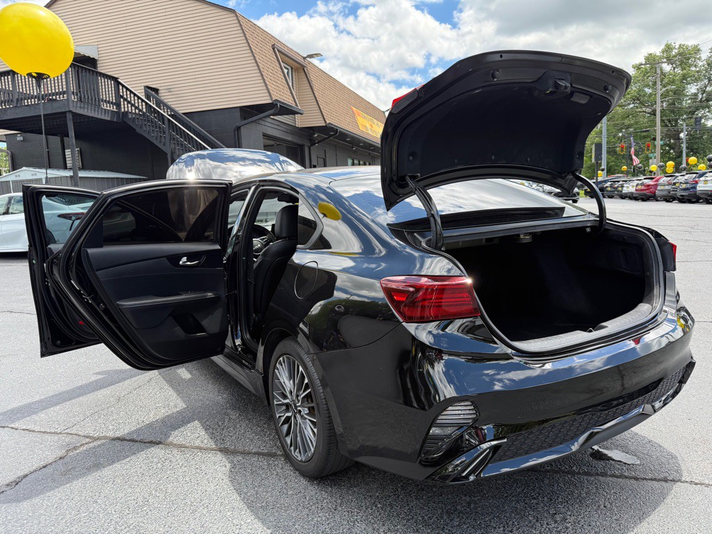 2023 Kia Forte Image 34