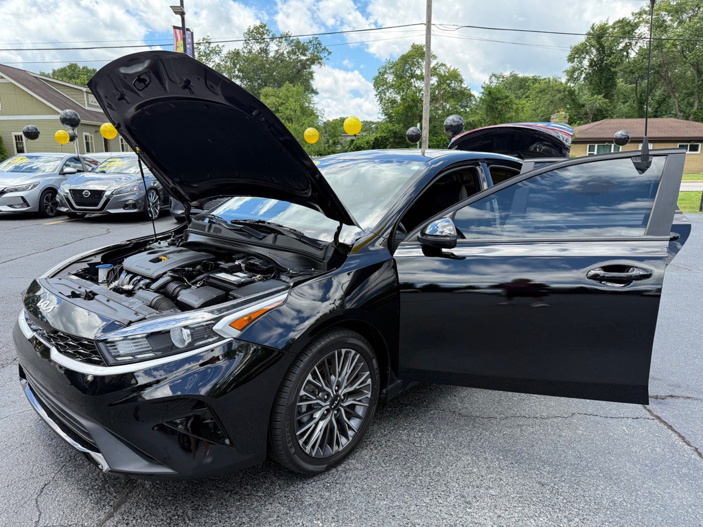 2023 Kia Forte Image 35