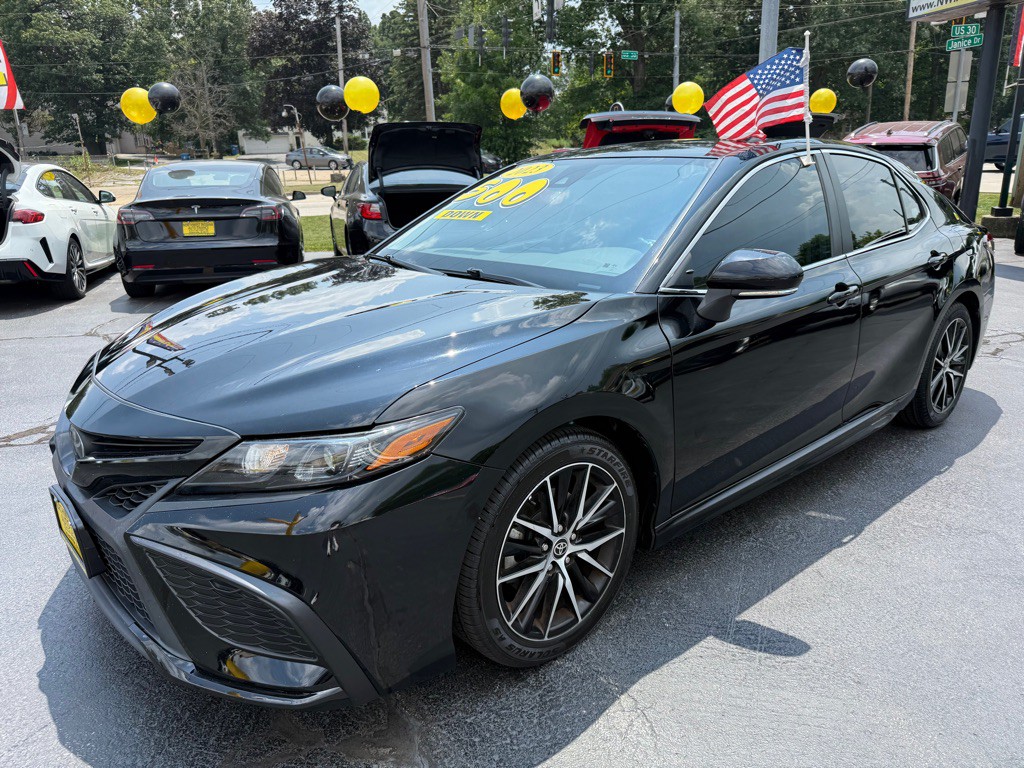 2023 Toyota Camry Image 3