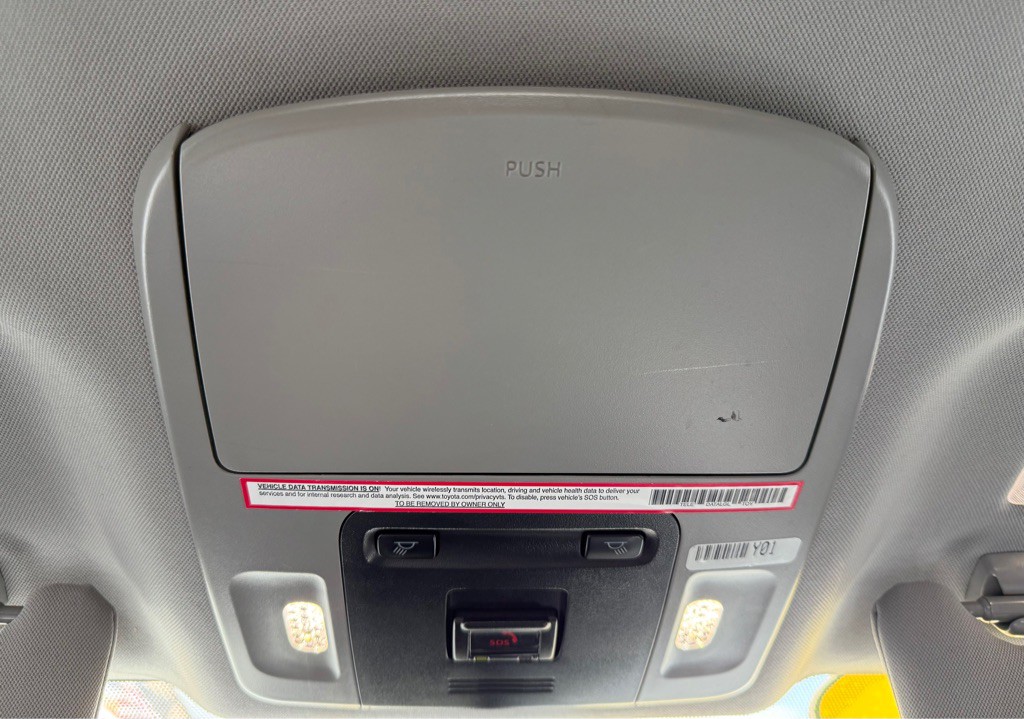 2023 Toyota Camry Image 21