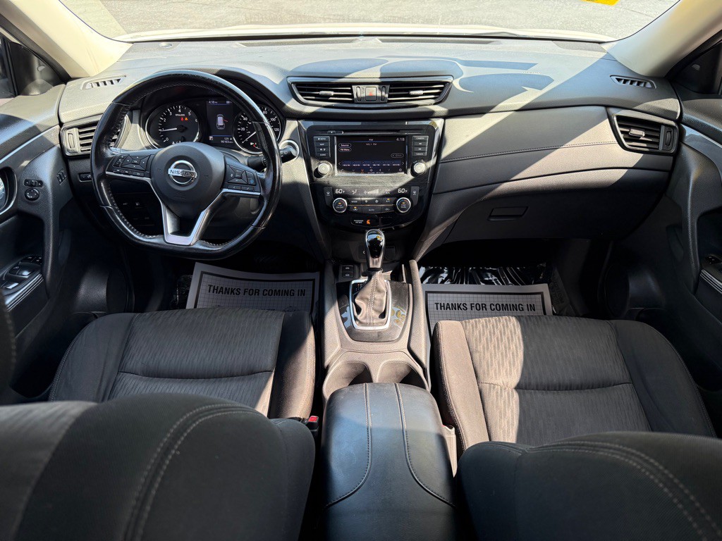 2019 Nissan Rogue Image 10