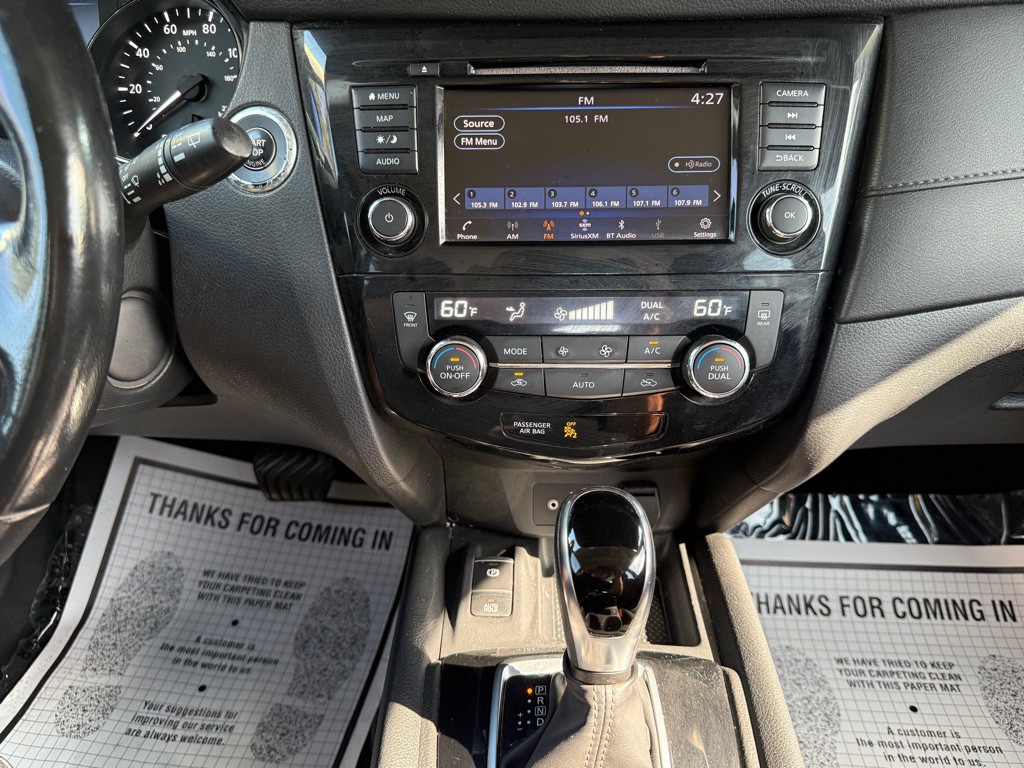 2019 Nissan Rogue Image 16