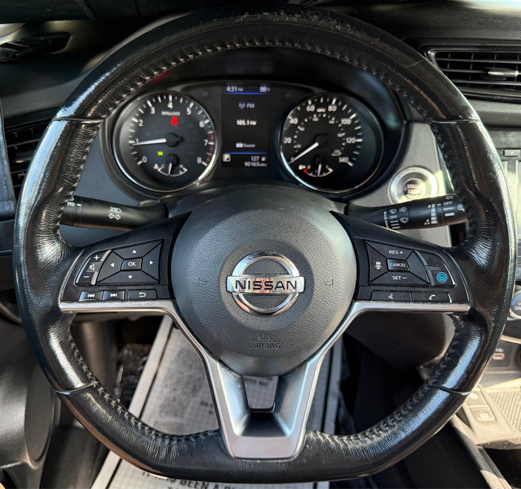 2019 Nissan Rogue Image 21