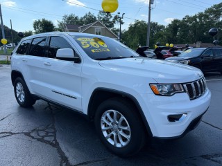 Image for 2022 Jeep Grand Cherokee Laredo E ID: 7487252