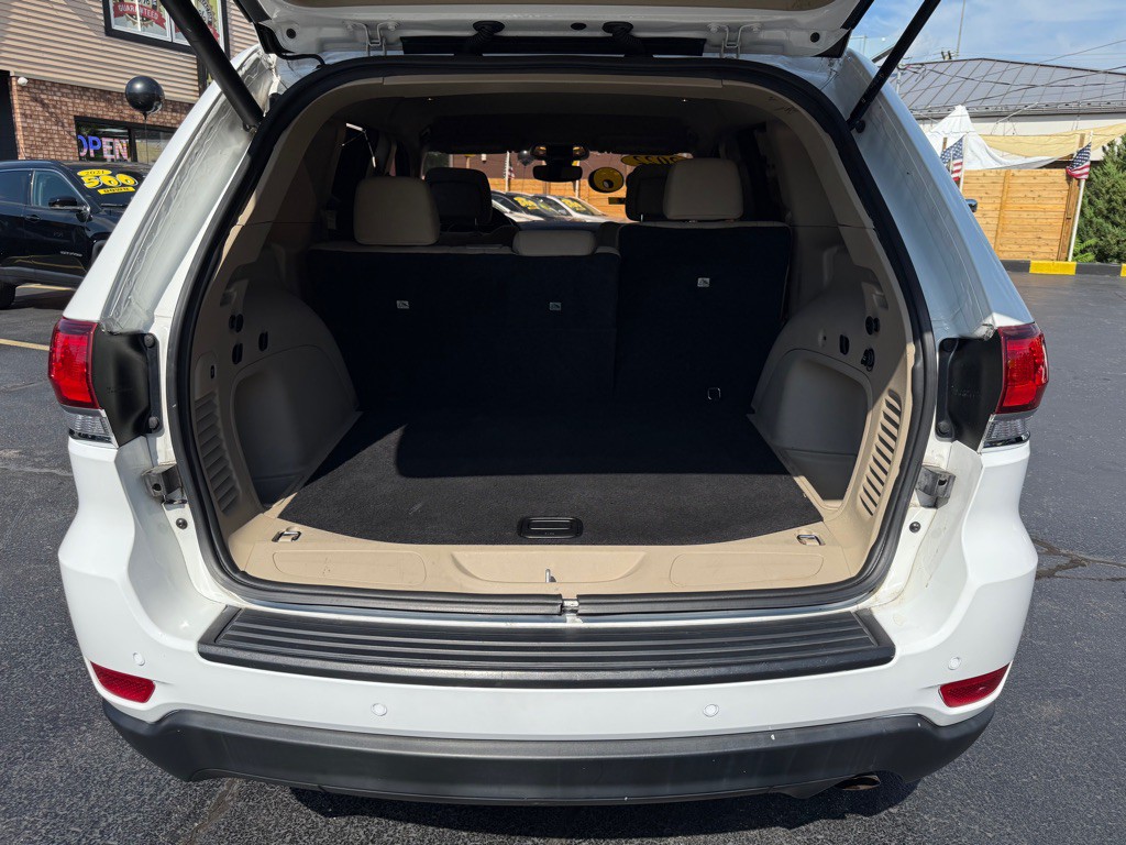 2022 Jeep Grand Cherokee Image 13