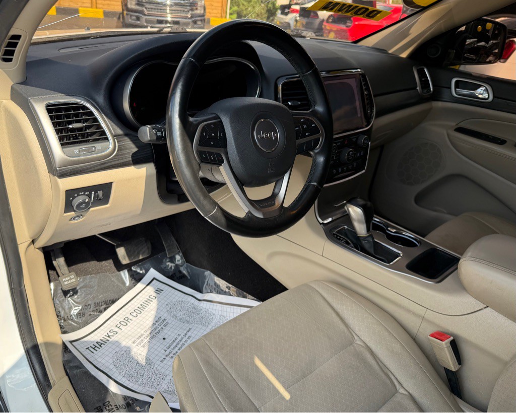 2022 Jeep Grand Cherokee Image 14