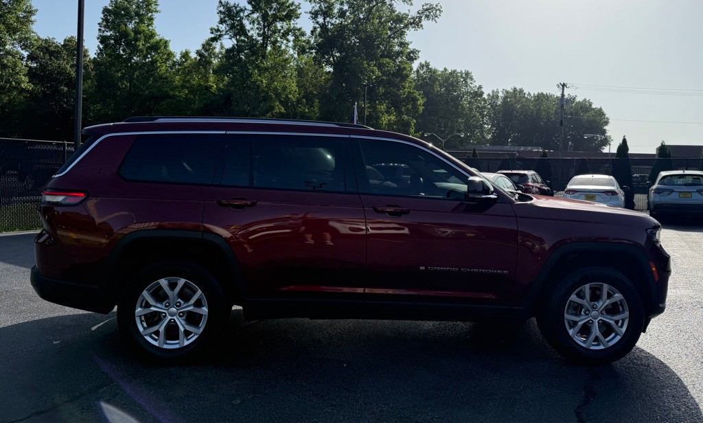 2023 Jeep Grand Cherokee Image 7