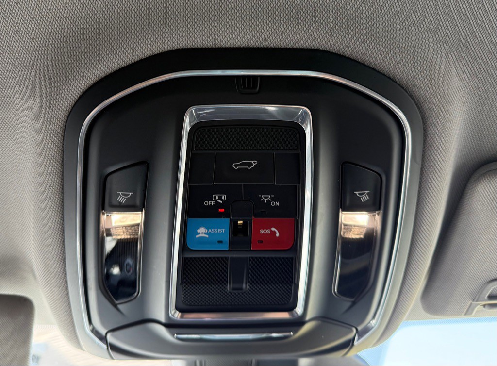 2023 Jeep Grand Cherokee Image 27