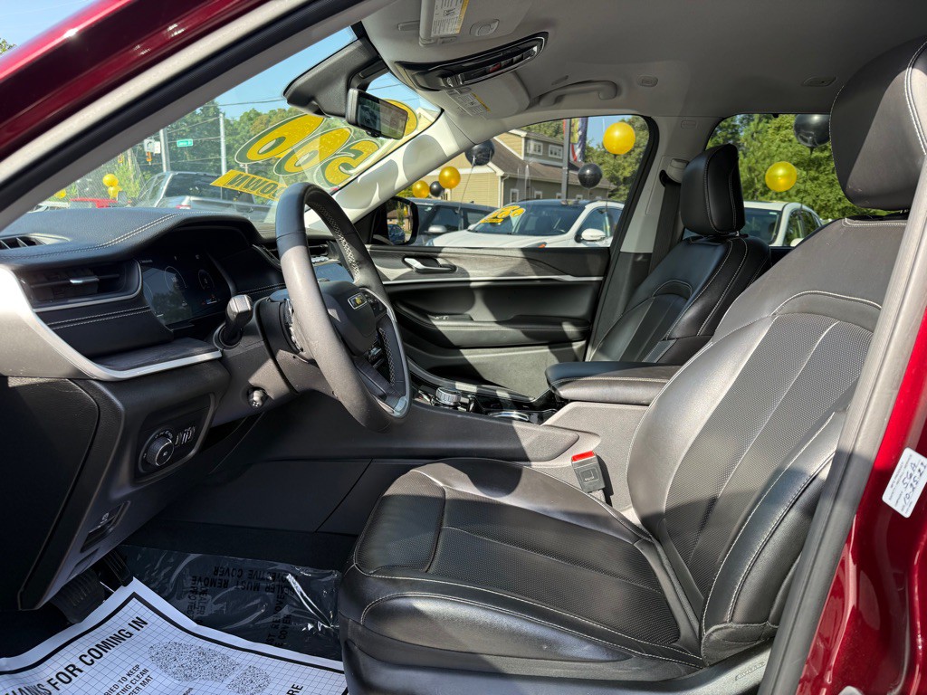 2023 Jeep Grand Cherokee Image 33